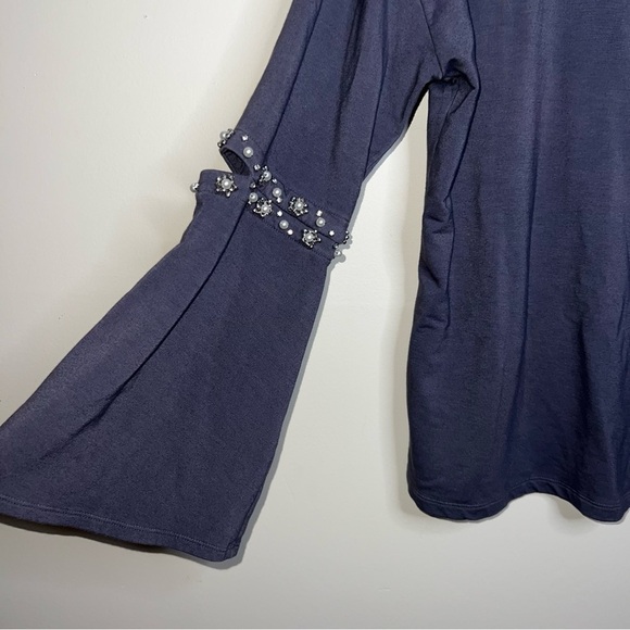 I.N.C. Embellished Pearl and Rhinestone Cutout Elbow Gray Top Size Large - Picture 5 of 11